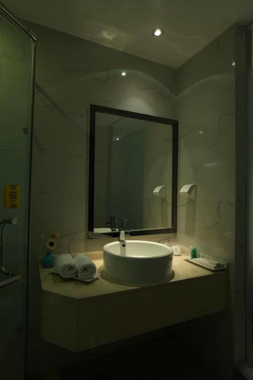 Chengdu Xuanya Yingyue Hotel Екстериор снимка